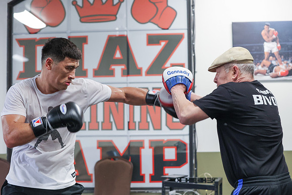 Boxing: Dmitry Bivol Training