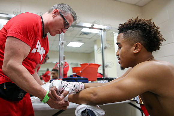 Boxing: Devin Haney vs Zaur Abdullaev