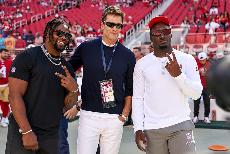 Dre Greenlaw, Tom Brady, Deebo Samuel