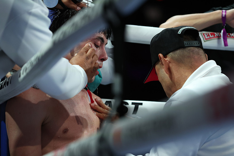 Liam Paro vs Richardson Hitchins Fight Night