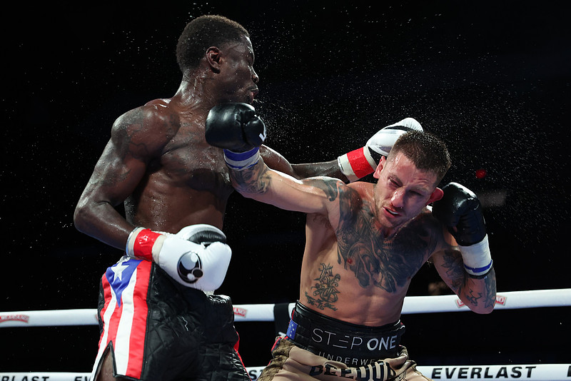 Liam Paro vs Richardson Hitchins Fight Night
