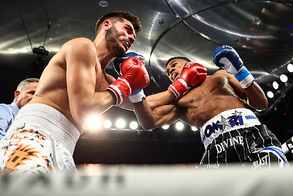 Austin Williams vs Patrice Volny Fight Night