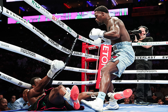 Jaron Ennis vs David Avanesyan Fight Night