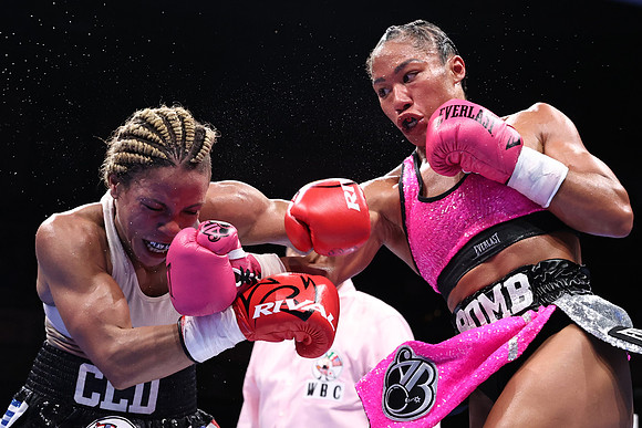 Boxing: Alycia Baumgardner vs Christina Linardatou Fight Night