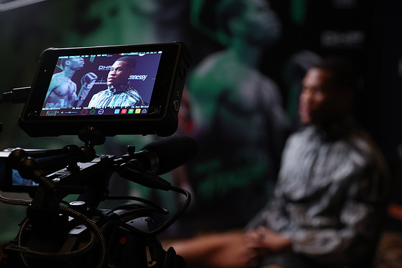 Boxing: Haney and Linares Media Day