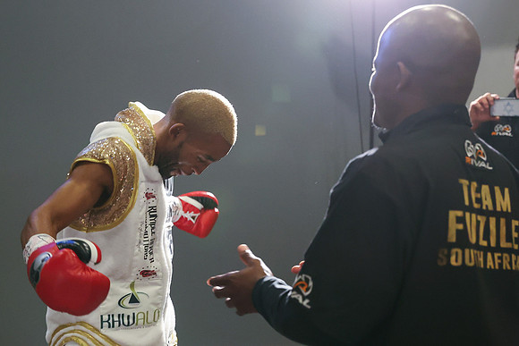 Boxing: Haney and Linares Fight Night