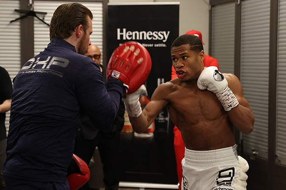 Boxing: Haney and Linares Fight Night