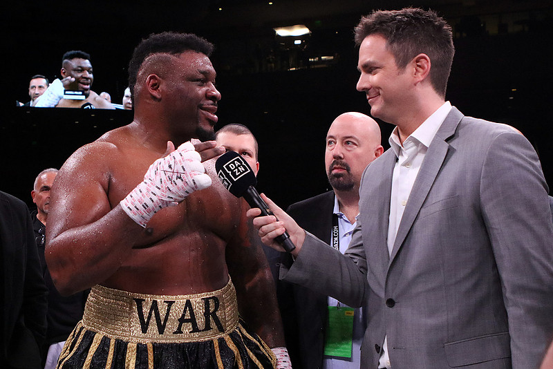 Matchroom Boxing USA: Miller vs Dinu