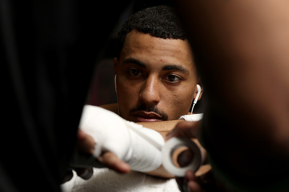 Boxing: Farmer vs Carroll