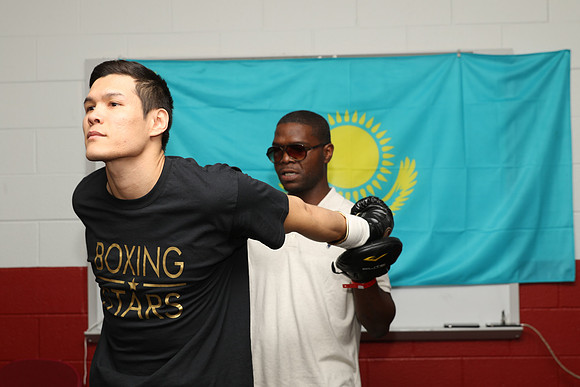 Boxing: Farmer vs Carroll