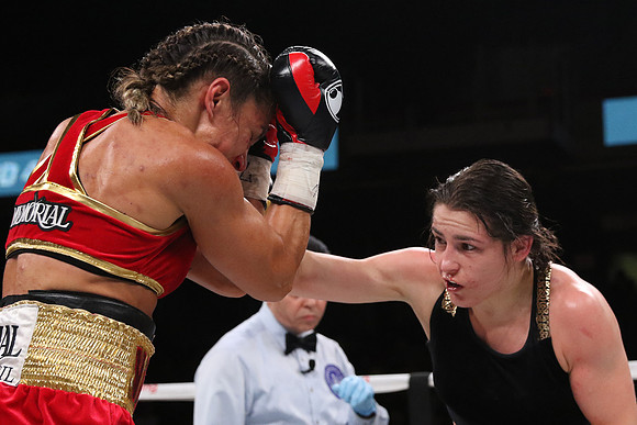 Boxing: Farmer vs Carroll