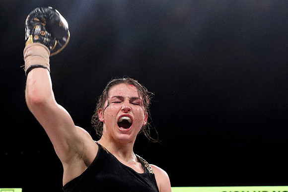 Boxing: Farmer vs Carroll