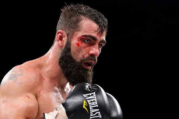 Boxing: Farmer vs Carroll
