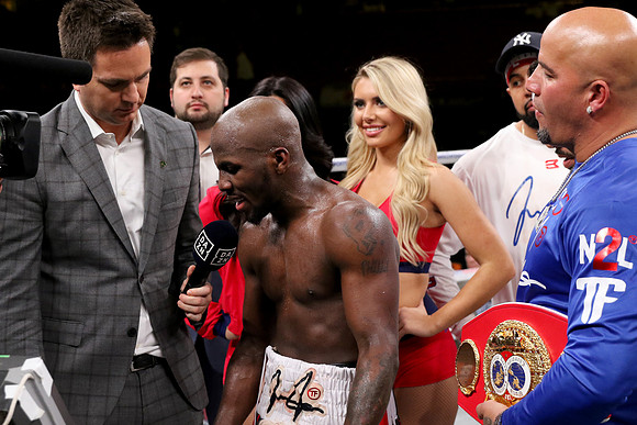 Boxing: Farmer vs Carroll