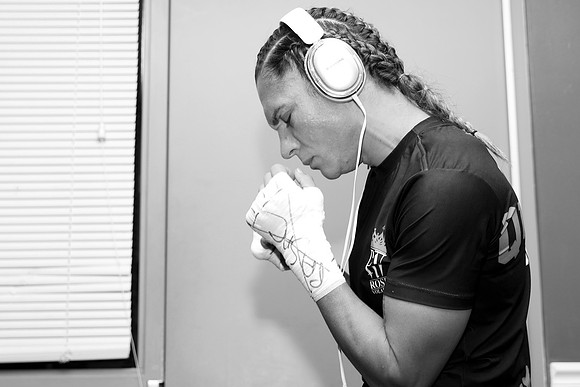 Boxing: Farmer vs Carroll