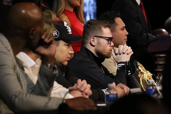 Boxing: Alvarez vs Jacobs