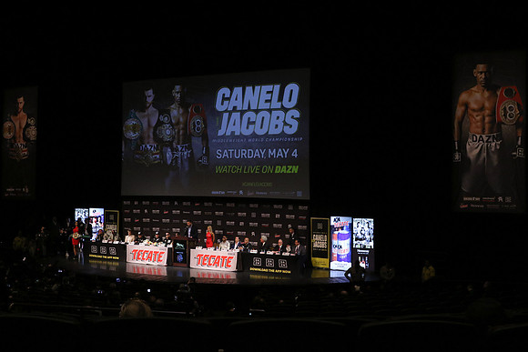 Boxing: Alvarez vs Jacobs
