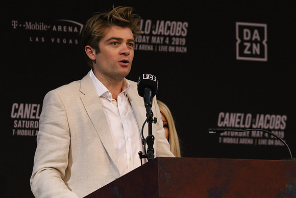 Boxing: Alvarez vs Jacobs