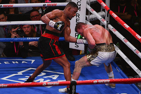 Boxing: Canelo Alvarez vs Daniel Jacobs