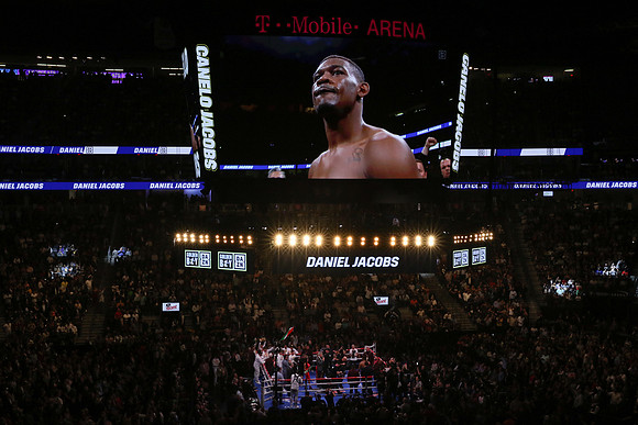 Boxing: Canelo Alvarez vs Daniel Jacobs