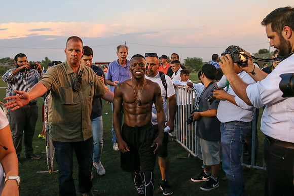 Boxing: Juan Francisco Estrada vs Dewayne Beamon Media Workouts