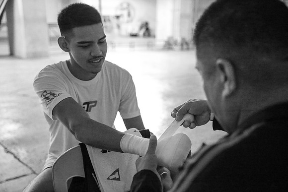 Boxing: Juan Francisco Estrada vs Dewayne Beamon