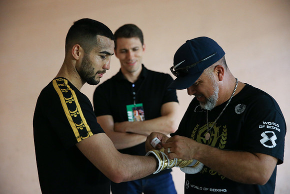 Boxing: Juan Francisco Estrada vs Dewayne Beamon