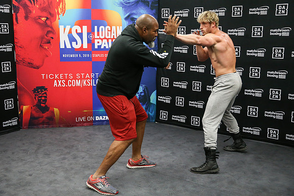 Boxing: Logan Paul Media Workout