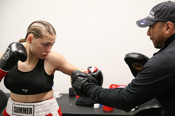 Boxing: Usyk vs Witherspoon