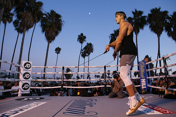 Boxing: KSI vs Logan Paul Open Workout