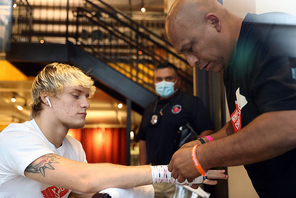 Boxing: Braekhus vs McCaskill