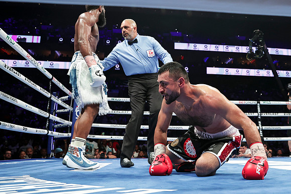Jaron Ennis and David Avanesyan Fight Night