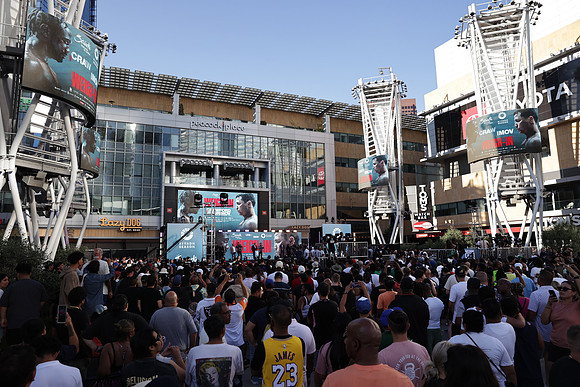 Crawford v Madrimov Weigh In
