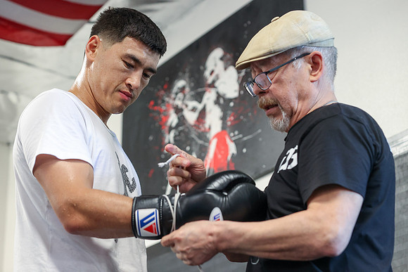Boxing: Dmitry Bivol Training